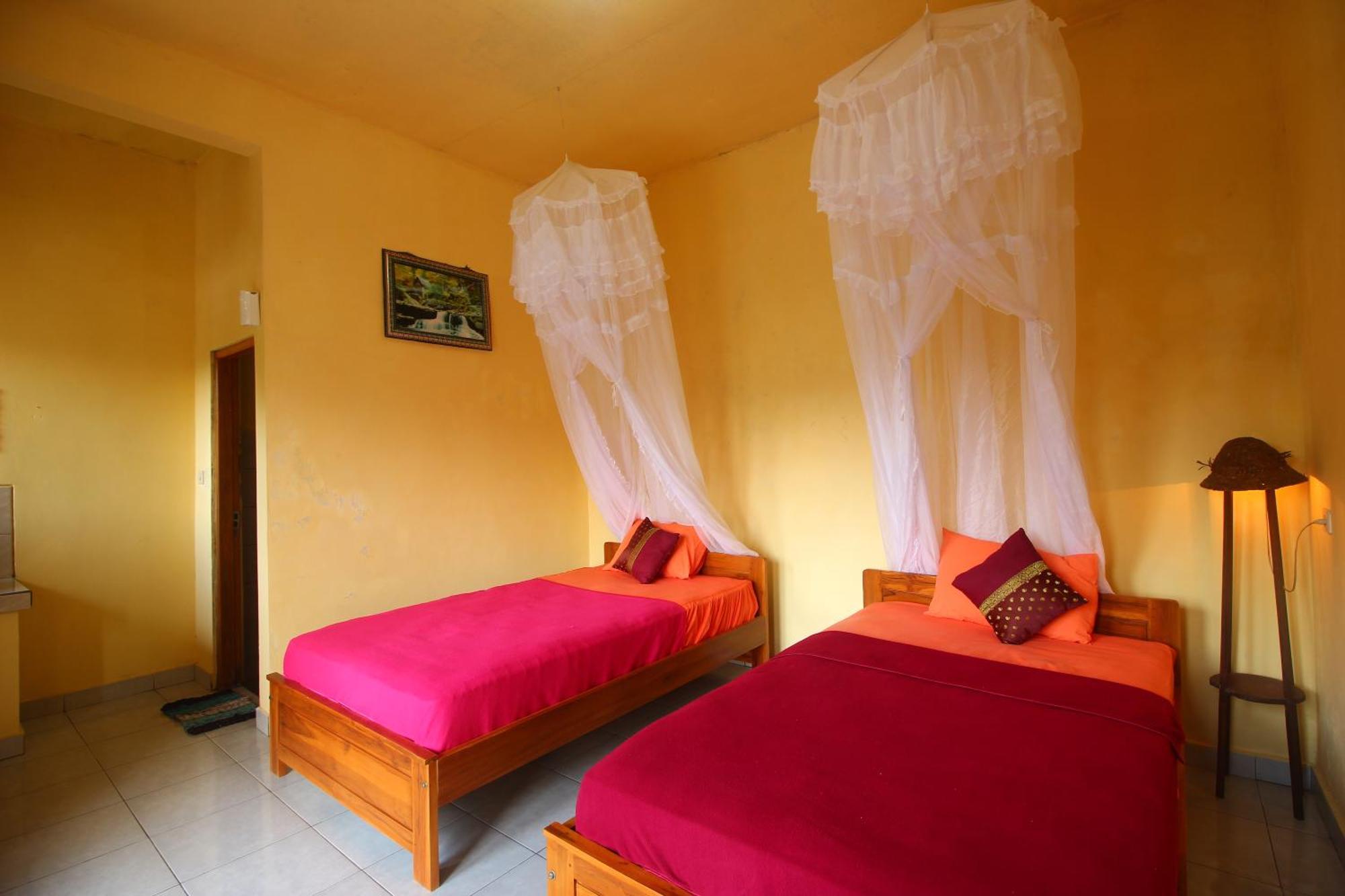 Edy Homestay Munduk Szoba fotó
